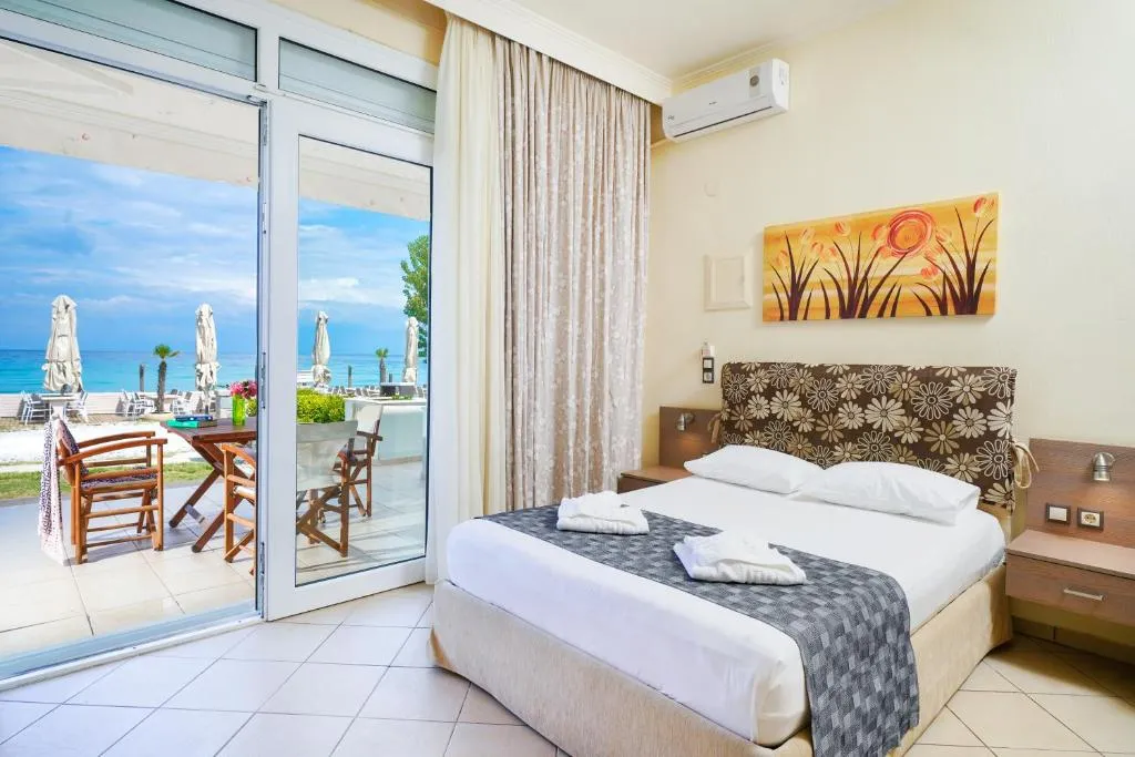 Tiara Holidays - Endless Blue Sea Resort - Superior Studio (3 Adults) with Sea View - bedroom